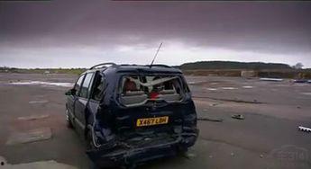 国产7座车碰撞测试视频,安全性能大揭秘