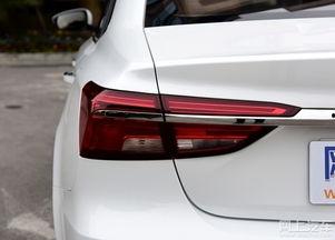 国产轿车实拍视频